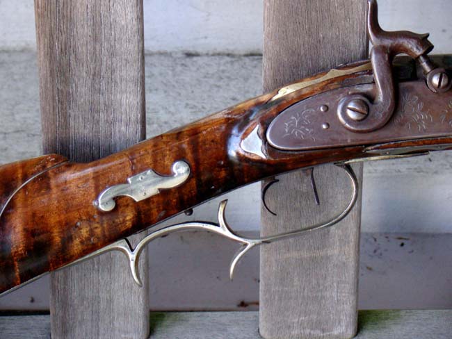 A spectacular 19th century Tiger-Maple Half-stock percussion Plains Rifle, unsigned, circa 1850 — image 4